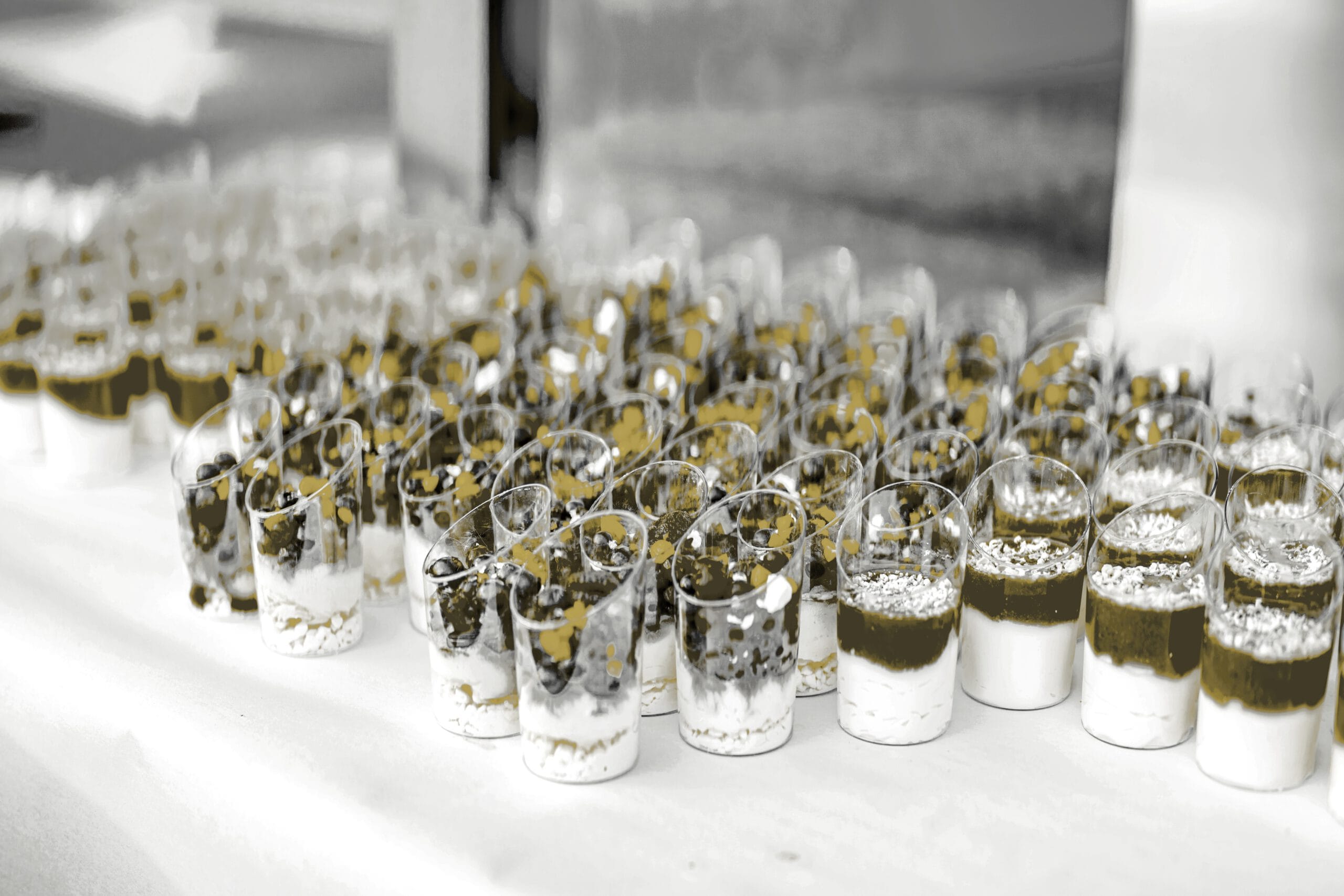 AlogaFriends Event KI-optimierte Verträge: Smoothie-Gläser beim exklusiven Networking der Scheffel-Brüder