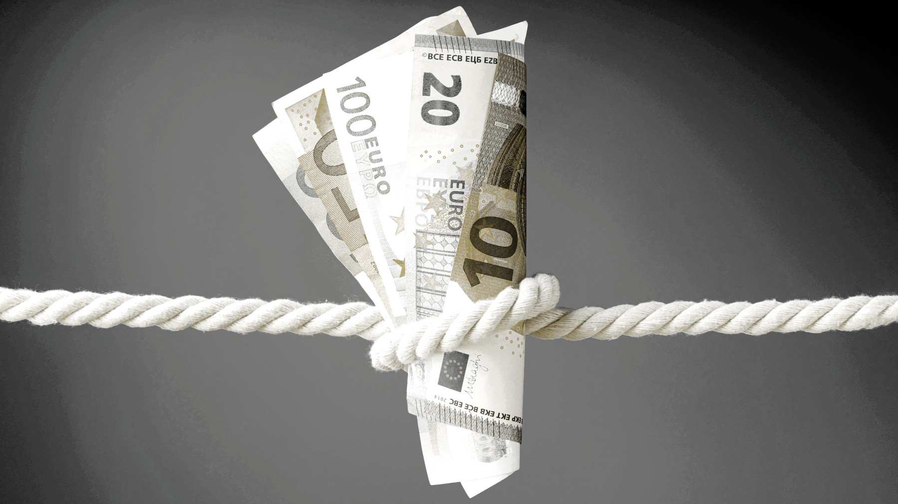 Bargeldobergrenze EU 2027: Gefesselte Euro-Banknoten symbolisieren Ende der Bargeld-Freiheit